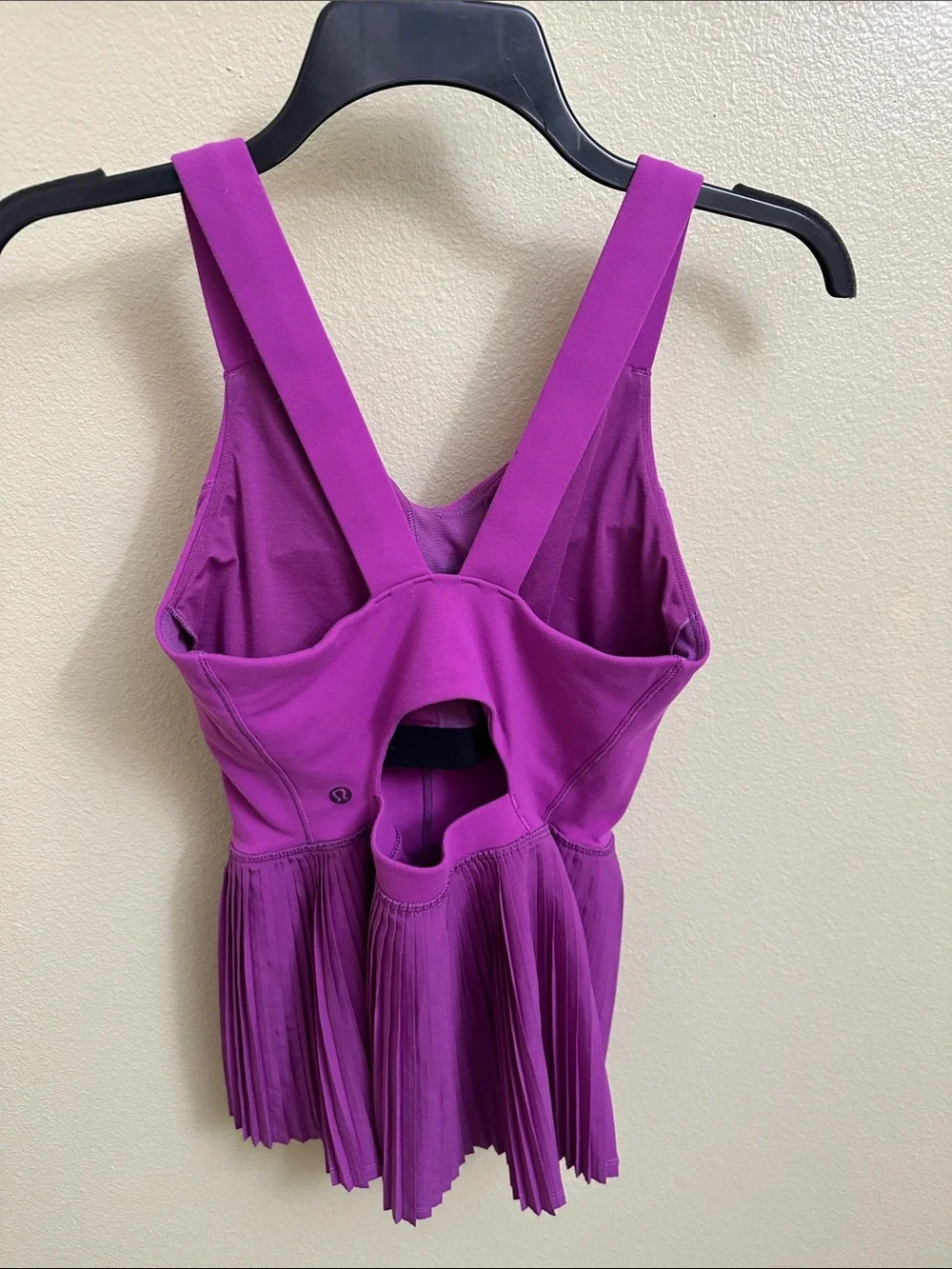 lululemon athletica Purple Pleated Hem Tank Top peplum see measurements - Picture 2 of 7